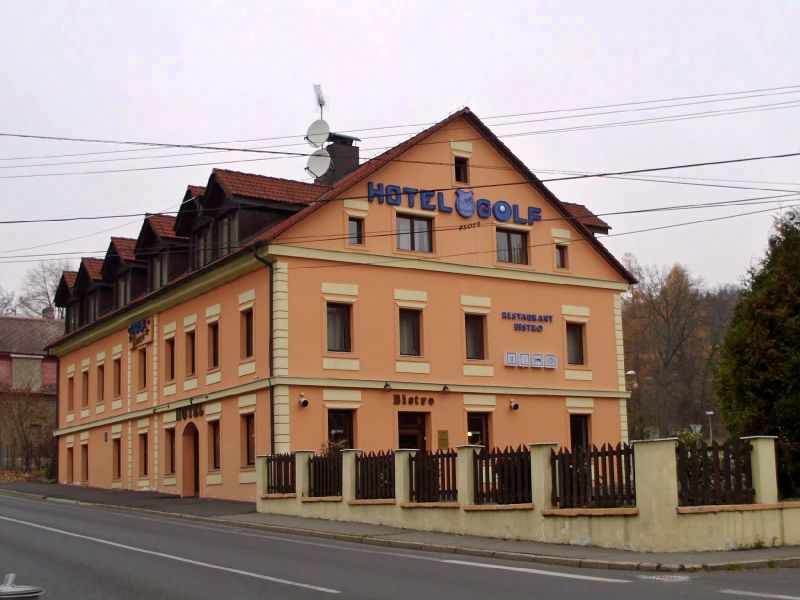 Soubor:Hotel Golf Dubi.jpg